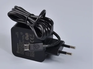 Raspberry Pi 27W USB-C PD tápegység, fekete