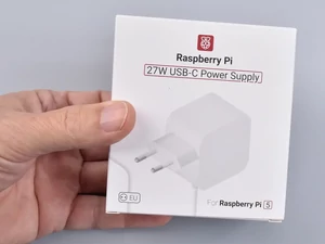 Raspberry Pi 27W USB-C PD tápegység, fehér