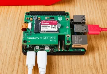 Raspberry Pi 5 SSD bővítővel