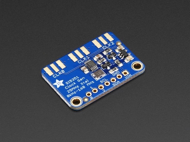 A2045 Si5351A órajel generátor