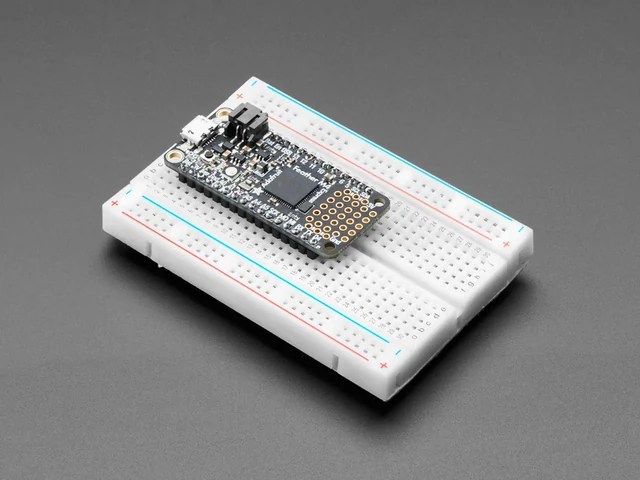 A3857 Adafruit Feather M4 Express - Featuring ATSAMD51