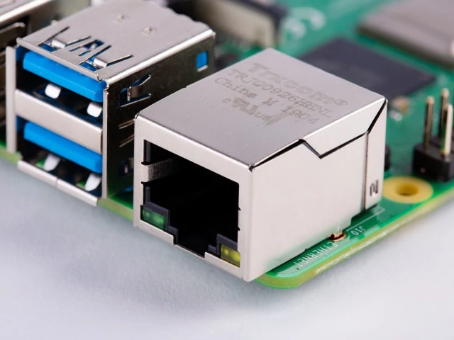 Raspberry Pi 4 model B 1GB