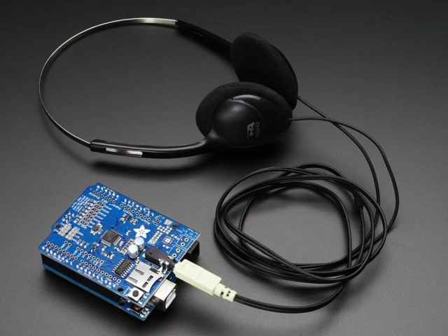 A1790 Music Maker MP3 Shield for Arduino (MP3/Ogg/WAV...)