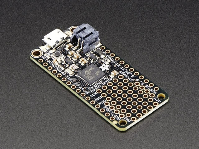 A2772 Adafruit Feather M0 Basic Proto