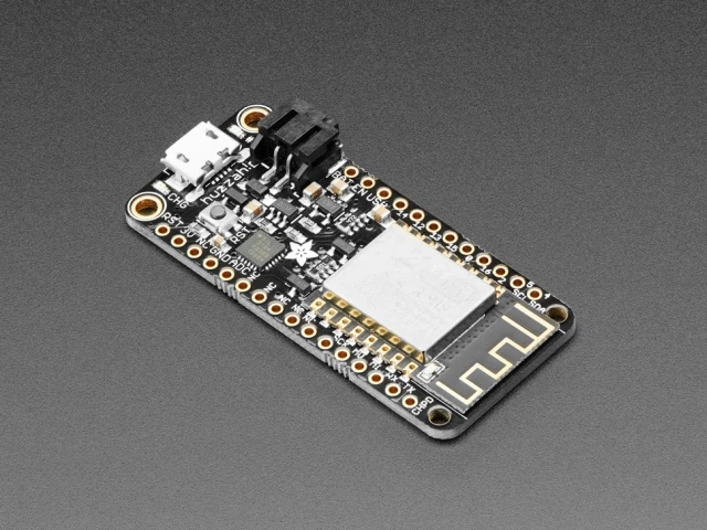 A2821 Adafruit Feather HUZZAH with ESP8266 WiFi