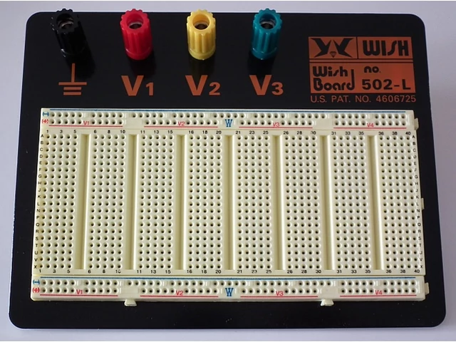 Próbapanel 125x160 forrasztás nélküli 800 pont Próbapanel 125x160 forrasztás nélküli 800 pont