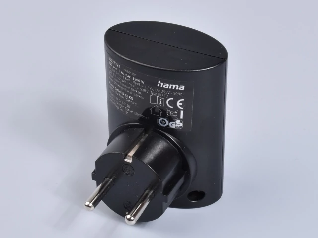 Hálózati túlfeszültség védő adapter - fekete