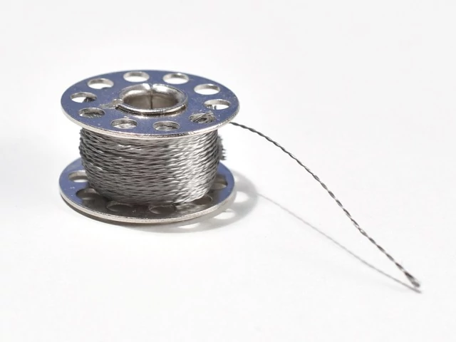 A640 Stainless Thin Conductive Thread - vezető cérna