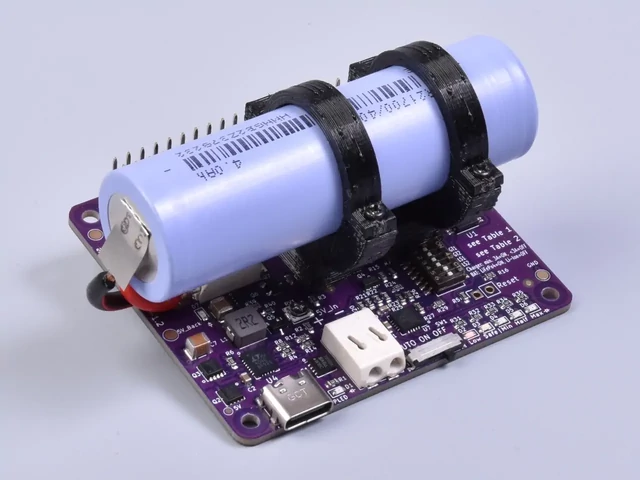 AQEX qUPS-P-BC with 4Ah Li-ion Battery