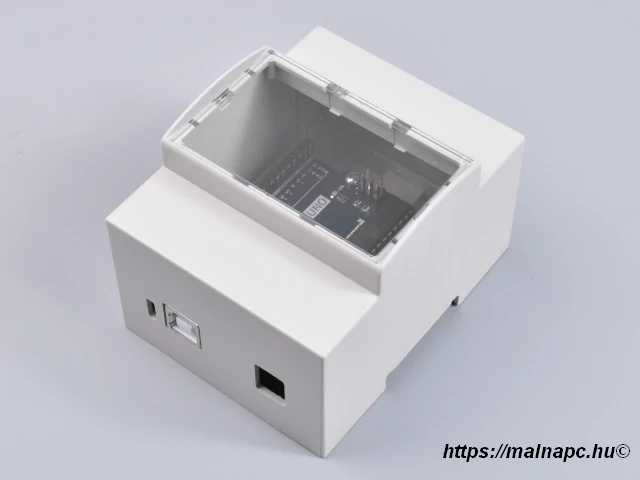Ipari dobozban Arduino UNO