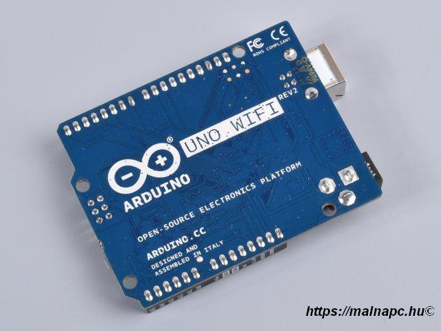  Arduino UNO WiFi REV2 [ABX00021] : Electronics