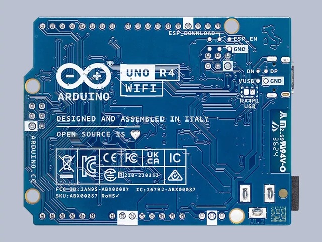 Arduino UNO R4 Wifi - ABX00087 panel hátoldala
