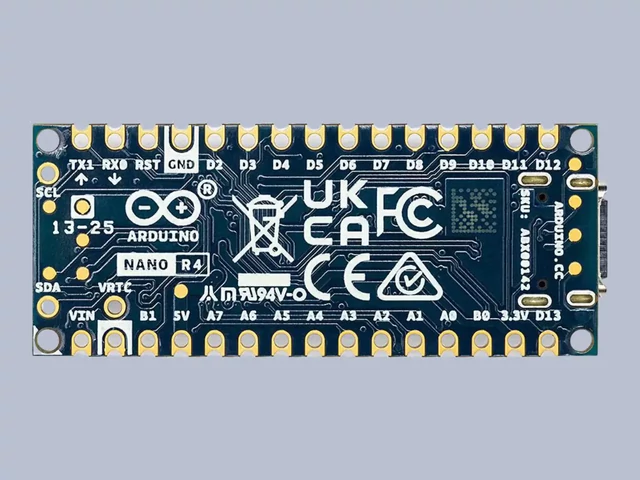 Arduino Nano R4 - ABX00142 panel hátoldala