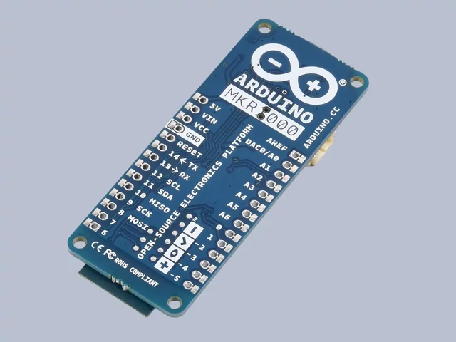 Arduino MKR1000 WIFI - ABX00004 panel hátoldala