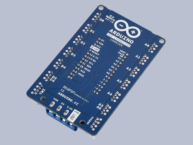 Arduino MKR Connector Carrier panel hátoldala