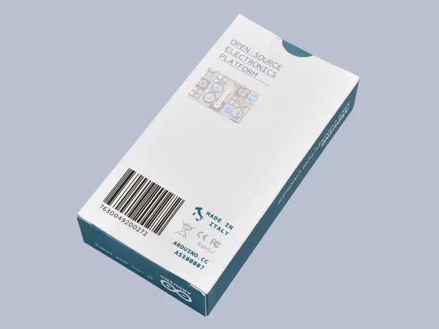 Arduino MKR Connector Carrier (Grove compatible) - ASX00007