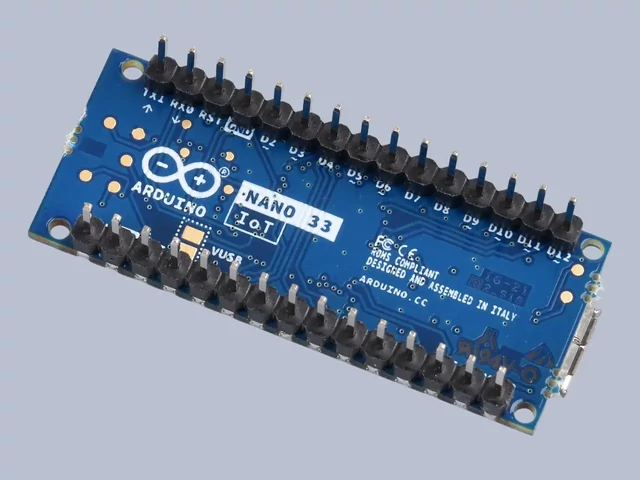 Arduino nano 33 IoT with headers - ABX00032 alulnézet