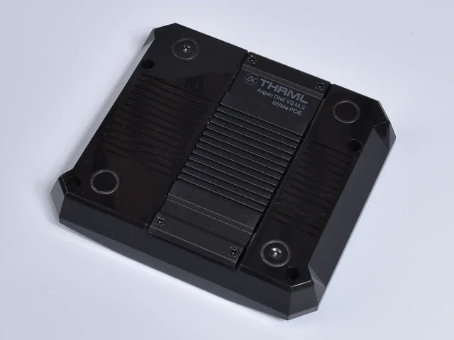  Argon ONE V3 M.2 NVMe PCIE EB alulnézetben
