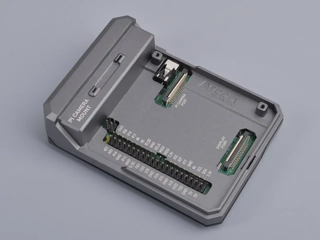 Raspberry Pi 4 és Argon NEO tetőlap nélkül