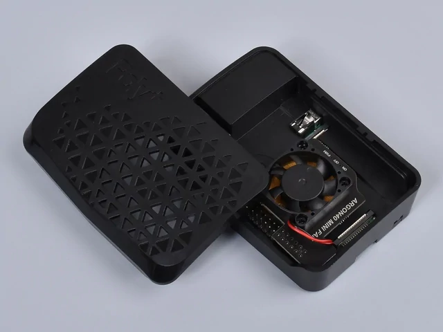 Argon POLY+ Vented with Mini FAN