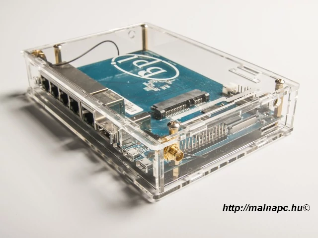 BPi-R1 Banana Pi Router doboz
