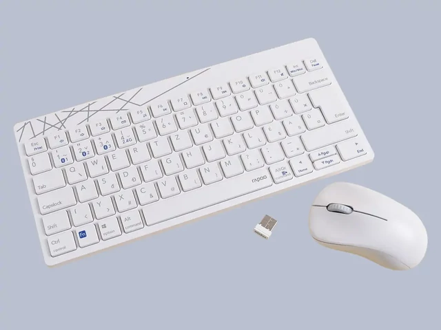 Rapoo 8000M fehér HUN billentyűzet és egér kombó