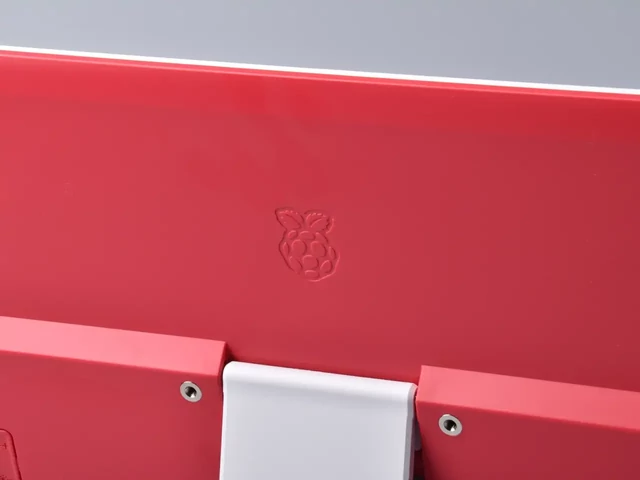 Raspberry Pi Monitor hátoldali logó