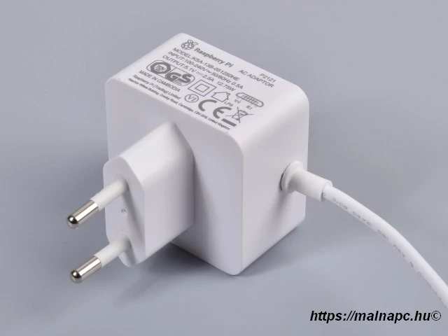 Raspberry Pi 1/2/3 & Zero Official táp villásdugó része