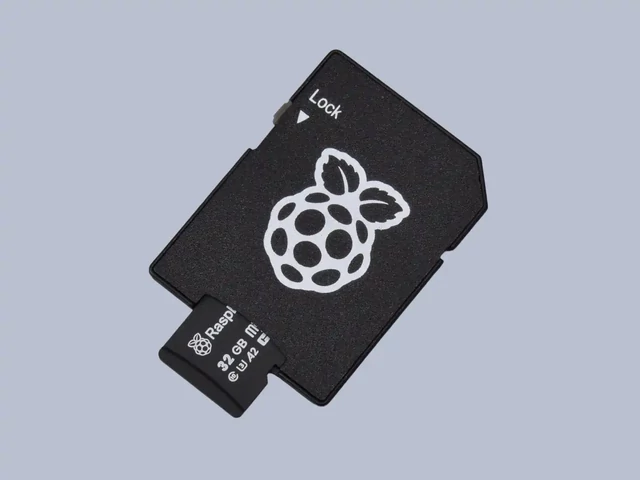 Raspberry Pi OS 32GB - A2 kártya adapterével