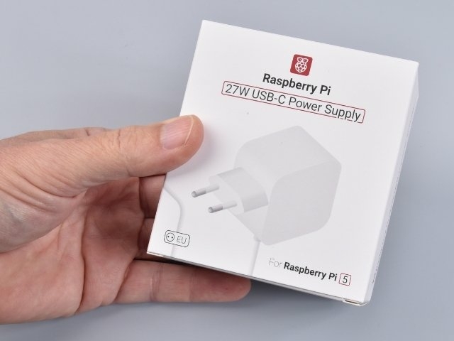 Raspberry Pi 27W USB-C PD tápegység, fehér