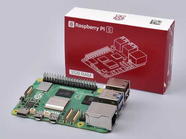 Raspberry Pi 5 - 2GB dobozával