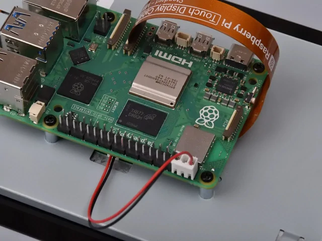 Raspberry Pi Touch Display 2 bekötése