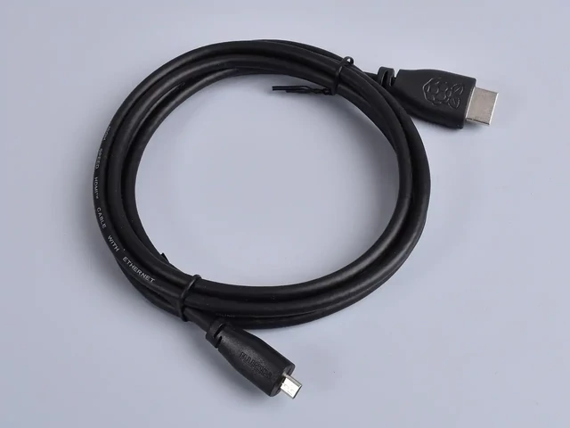 Raspberry Pi Official 1m micro-HDMI / HDMI-A kábel, fekete