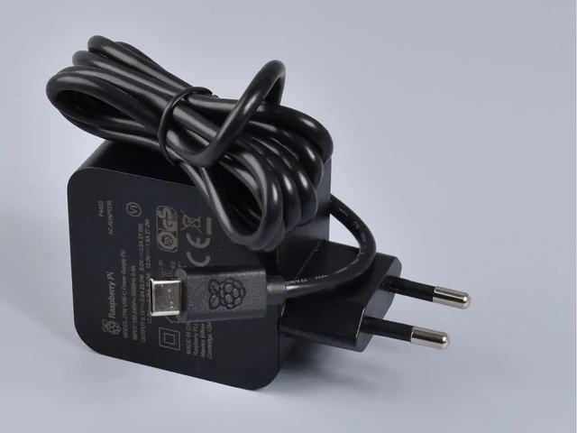 Raspberry Pi 5-höz tápegység