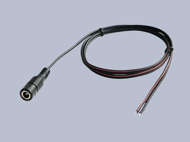 Sunny kábel 2.1x5.5-ös aljzattal 0.8m