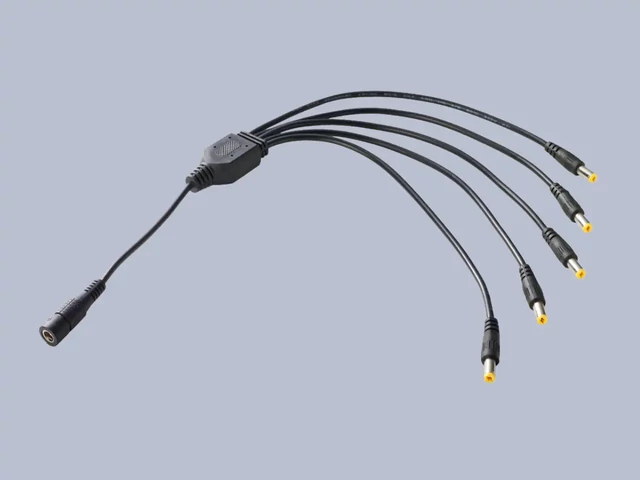 Sunny elosztó kábel 2.1x5.5 1M5P (10cm+5x20cm)